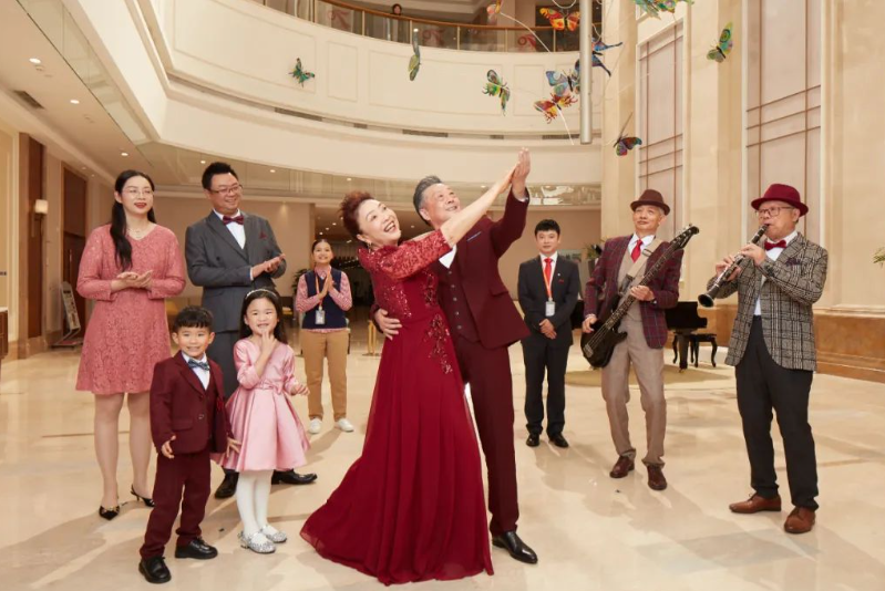 孝笑看養老 | “醫養”天年，顛覆偏見的養老方式來了！